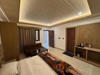Hotel Kuber Palace Badrinath - 1