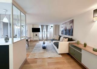 Luxembourg Garden luxury AC apartment for 6 - 9