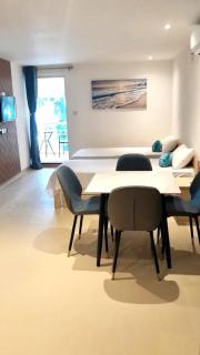 C-side Studios - newly fully renovated beachfront residence with rooftop jacuzzi - 7
