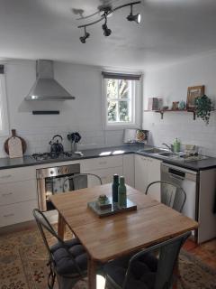 Lavender Cottage - Cute, Cosy & Pet Friendly - 4