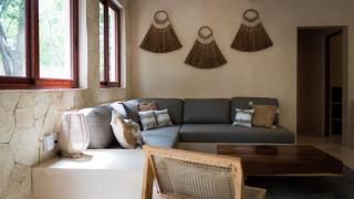 Stylish Ground-Floor 3BR Haven with Luxe Plunge Pool - 1
