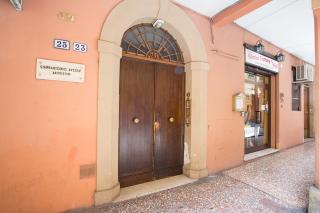 FamilyBO Apartments San Vitale - 1