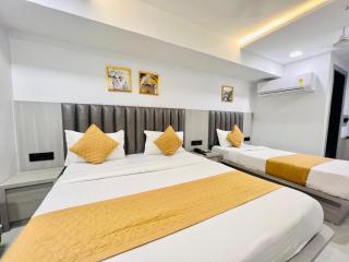 Hotel Shaligram Inn - 9
