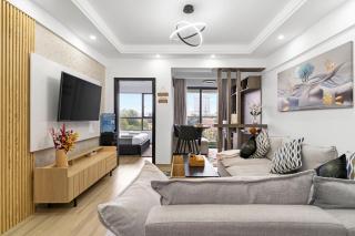 Lavish condo - 1