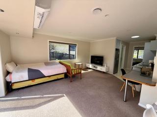 Family Friendly 1BR in Howick, Near Beach and Cafes - 1