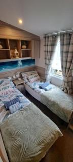 Sea view holiday home with accessible ramp and WiFi - 6
