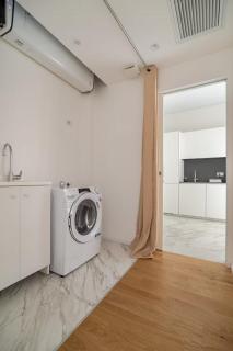 Luxury Suite Spacious Home in the Heart of Como - 4