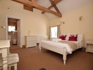 3 Bed in Ashford in the Water PK501 - 2