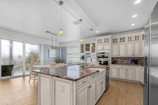 571 Seabatical- Canal Front With Pool! home - 1
