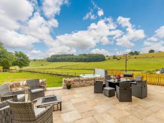 4 Bed in Alsop-En-Le-Dale 88935 - 0