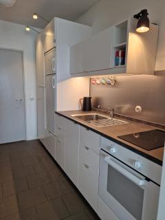 AK Apartments - Top floor studio, city center - 4