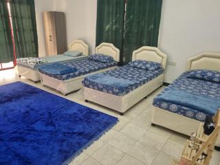 Azarakhsh hostel - 2