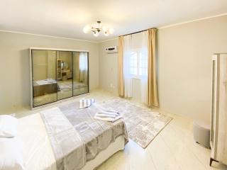 3BRs Luxerious Qasr Elneil St - 3