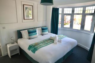 Modern Spacious 3BR-Free Parking-Long Stay Discounts - 9