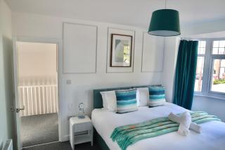Modern Spacious 3BR-Free Parking-Long Stay Discounts - 2