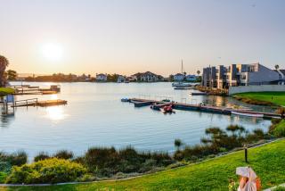 Port Owen Marina Starlight 20 by First Private Stays - 8