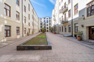 Piotrkowska Prestige Studio by BookingHost - 8