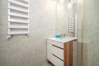 Piotrkowska Prestige Studio by BookingHost - 7