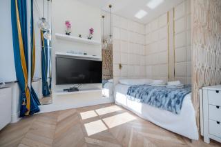 Piotrkowska Prestige Studio by BookingHost - 3