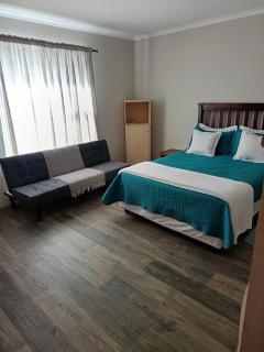Bluehaven self-catering guesthouse - 9