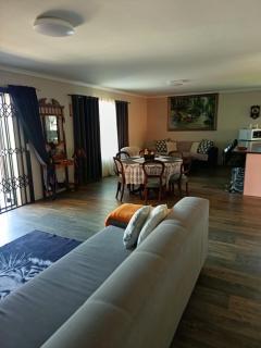 Bluehaven self-catering guesthouse - 1