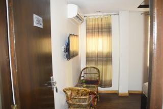 Simple & Sustainable- Room with facilities a guest need - 8