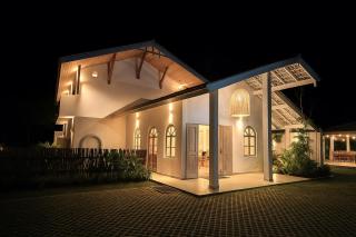 Solara Beach House - 5
