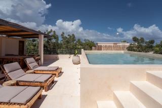 Luxe 3BR Penthouse with Rooftop Pool & Jungle Panorama & Plunge Pool - 8
