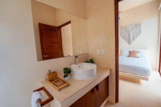 Luxe 3BR Penthouse with Rooftop Pool & Jungle Panorama & Plunge Pool - 6