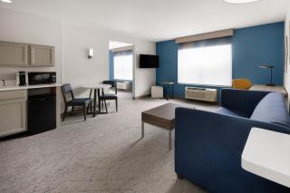 Holiday Inn Express & Suites Wyomissing by IHG - West Reading - 9