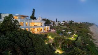 SEASENSE Boutique Beach Villa - 9