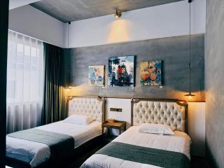 Suzhou Unique Space Design Art Hotel - 6