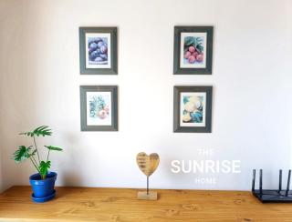 The Sunrise Home Sea views and terrace house with barbecue - 3