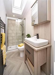 7b Oakwood village - 9
