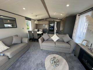 7b Oakwood village - 4