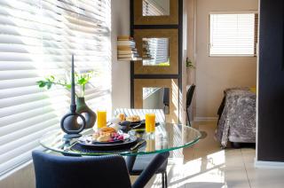 Sophisticated Elegance at Allo Allo in Sandton - 8