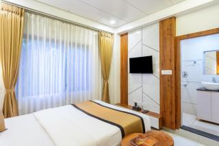 Accom Hotel - 1