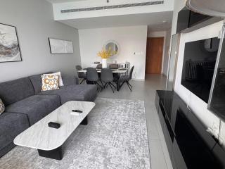 Urban Retreat - Premium Stay - Gym & Pool Access - 4