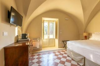 Traditional Palace Near Otranto Coast - 9