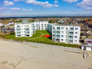 5 Seagate Court, East Wittering - 9