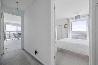 50 Seagate Court - 1