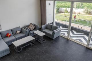 Crystal Blue Villa by StayJadePrivatePoolVegFood - 3