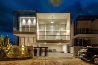 Crystal Blue Villa by StayJadePrivatePoolVegFood - 0