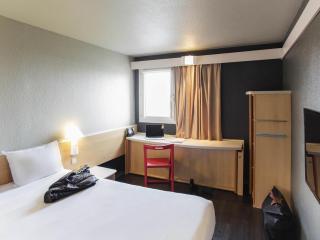 ibis Pau Lescar - 1