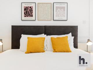 Dog Friendly - Relocating - Central Location - 2