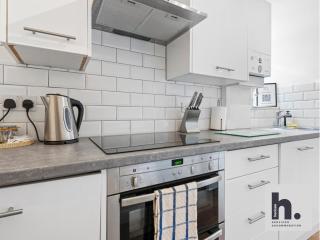 Dog Friendly - Relocating - Central Location - 5