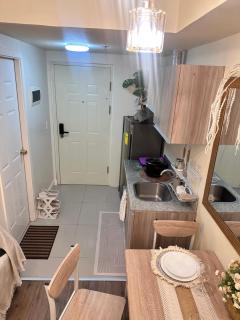 Daday's Cozy Stays in Grand Residences, Kasambagan, Cebu - 6