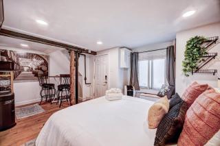 Eagle's Landing - Logan Airport - 8