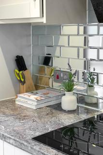 Modern Retreat - 3 Beds - Parking - Wifi - 15 mins to tube - 4