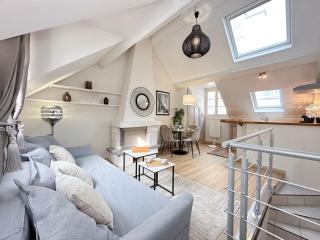 Unique & Beautiful Duplex in Saint-Germain - 5